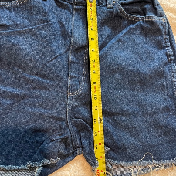 Vintage Rustler Denim High-Waisted Jean Shorts Sz L (12) - Picture 6 of 6